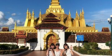 Du Lịch Lào Mặc Gì? Bí Kíp Chuẩn Bị Hành Lý 2025