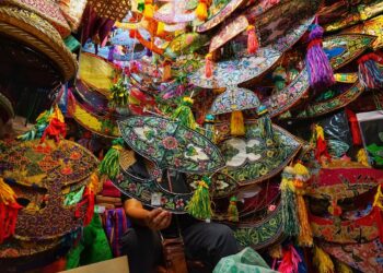 Top 4 Món Quà Lưu Niệm Malaysia Đẳng Cấp Cho Hành Trình Đáng Nhớ